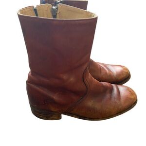 Vintage Frye Cognac leather zip boots
